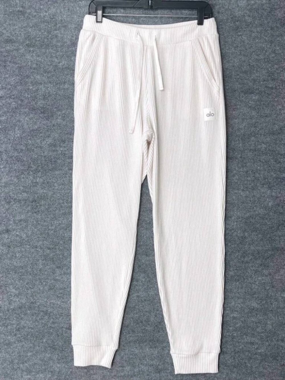 Alo Muse Sweatpants Ivory Stretchy High-Rise Waist Sweats Joggers XS - Picture 3 of 5